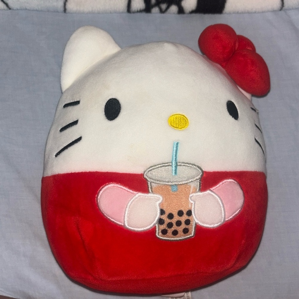 Hello kitty squishmellow with boba